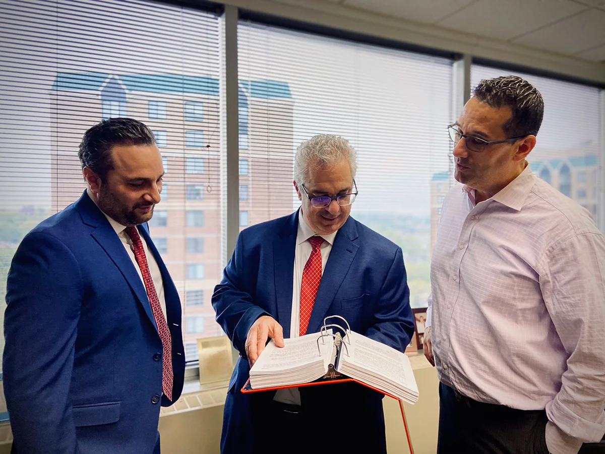 Buildings & Vinch silhouette